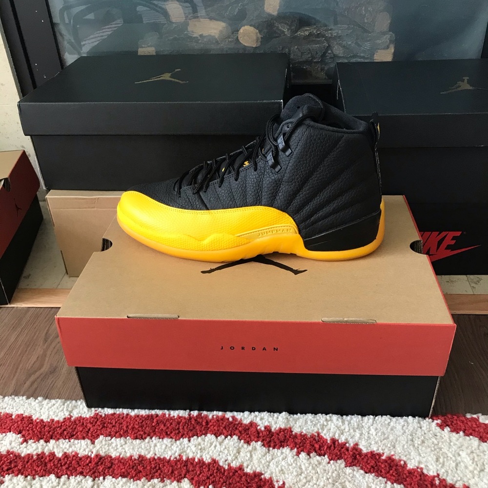 Jordan 12 University Gold